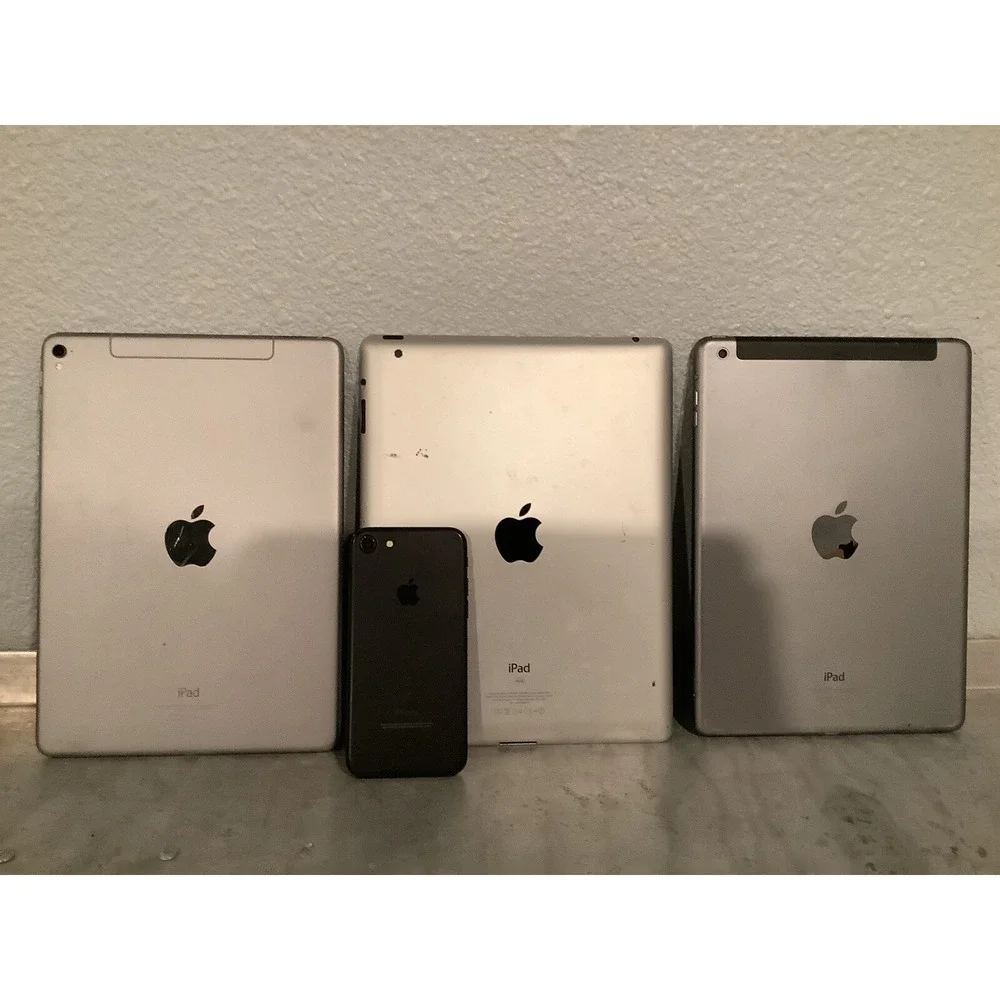 FOR PARTS - LOT Of 4 Apple Products 1 Phone+ 3 iPads A1395 A1475 A1674- NoCORDS